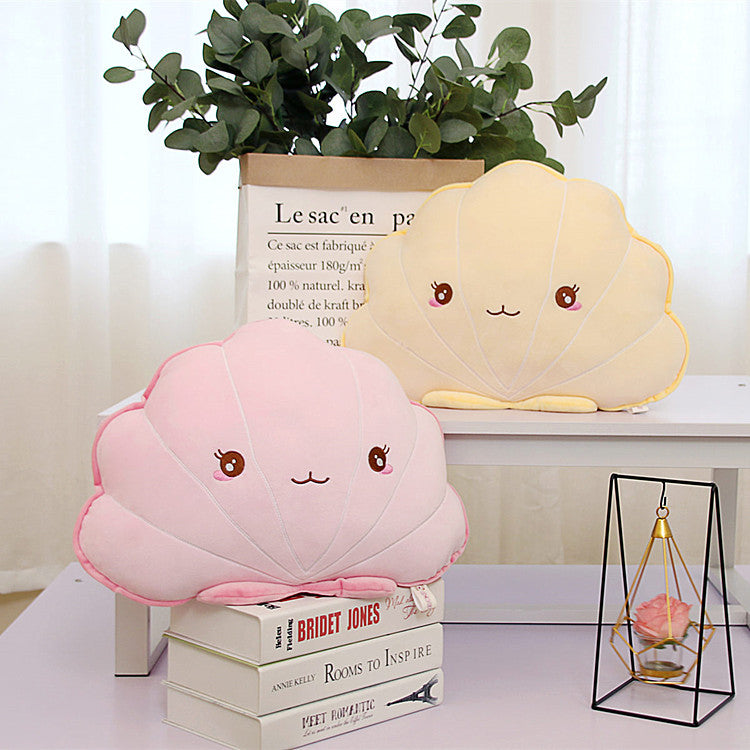 Charming Shell Plush Nap Pillow