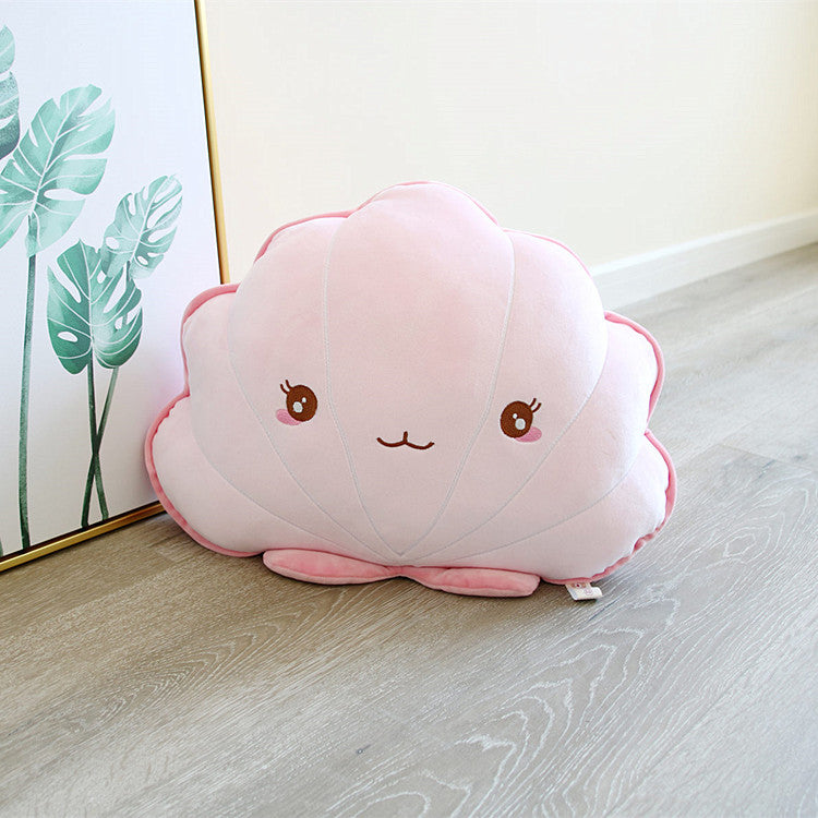 Charming Shell Plush Nap Pillow