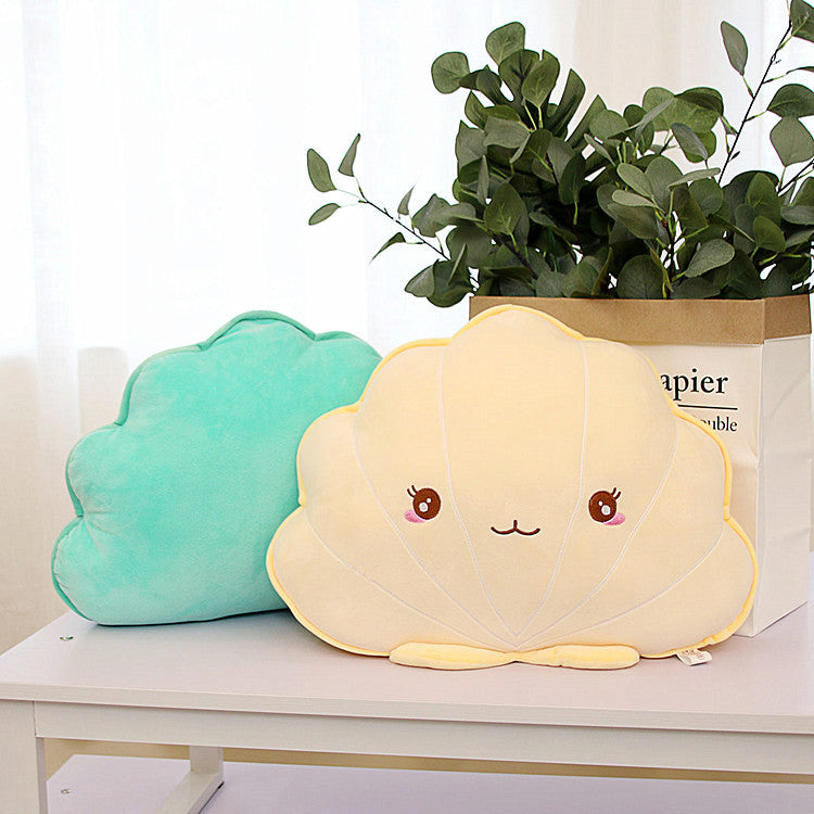 Charming Shell Plush Nap Pillow